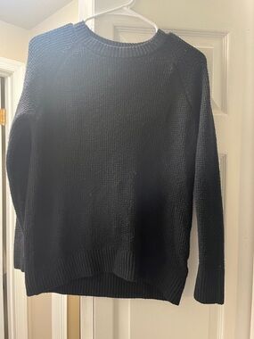 Old Navy Black Women's Crewneck Sweater - Classic Knit
